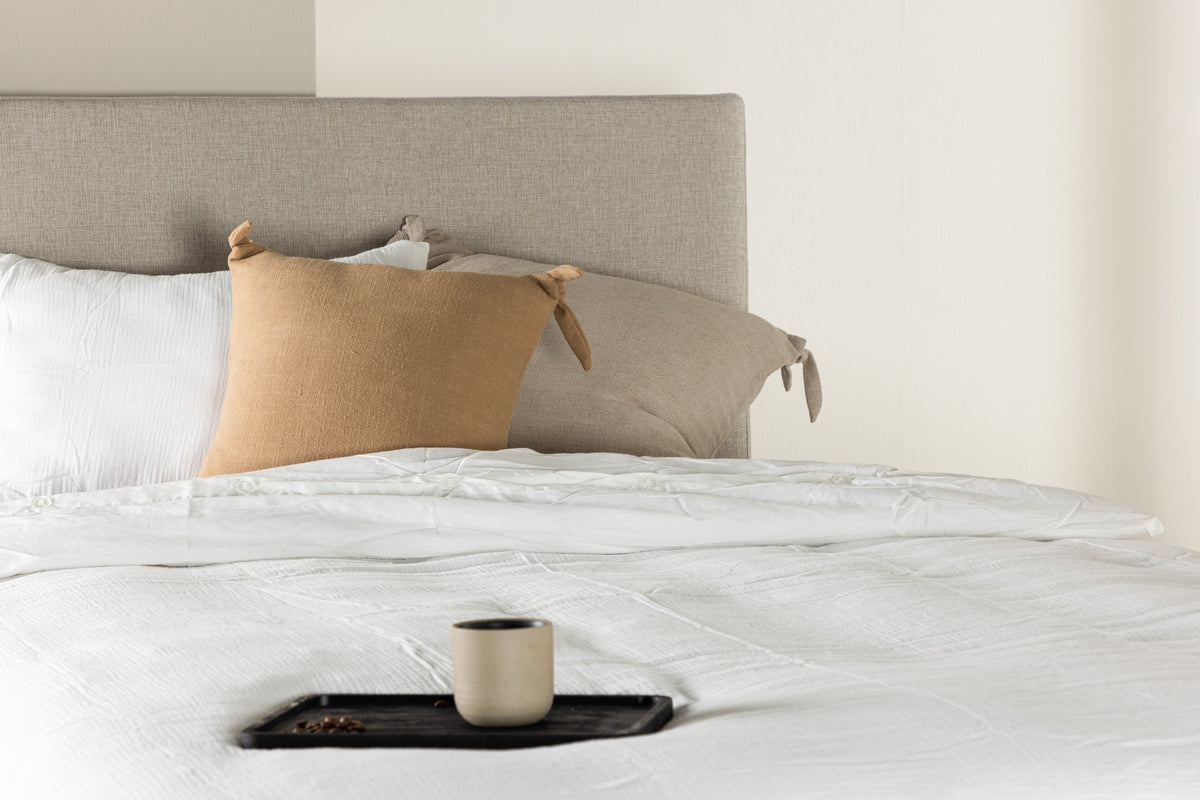 Mesa enkelsäng 120x 200, beige