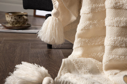 Katlyn pläd med tofsar 170 x 130 cm, off-white