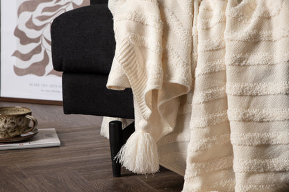 Katlyn pläd med tofsar 170 x 130 cm, off-white