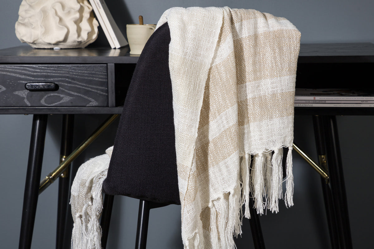 Sandy pläd 170 x 130 cm, beige/vit