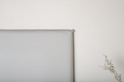 Saga sänggavelöverdrag 180 x 140 cm, ljusgrå