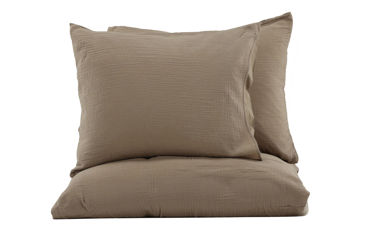 Mila brunt påslakanset till dubbelsäng