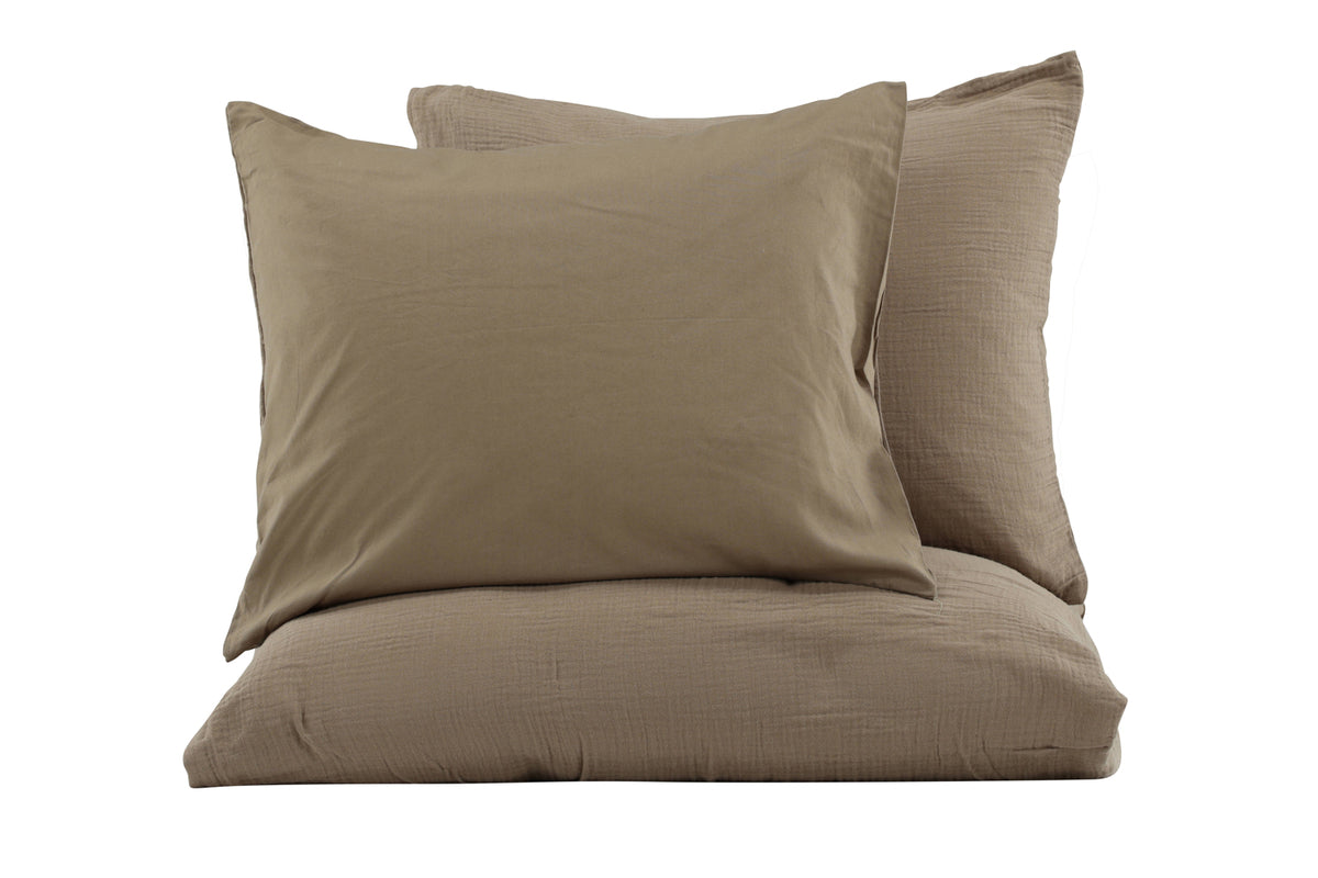 Mila brunt påslakanset till dubbelsäng