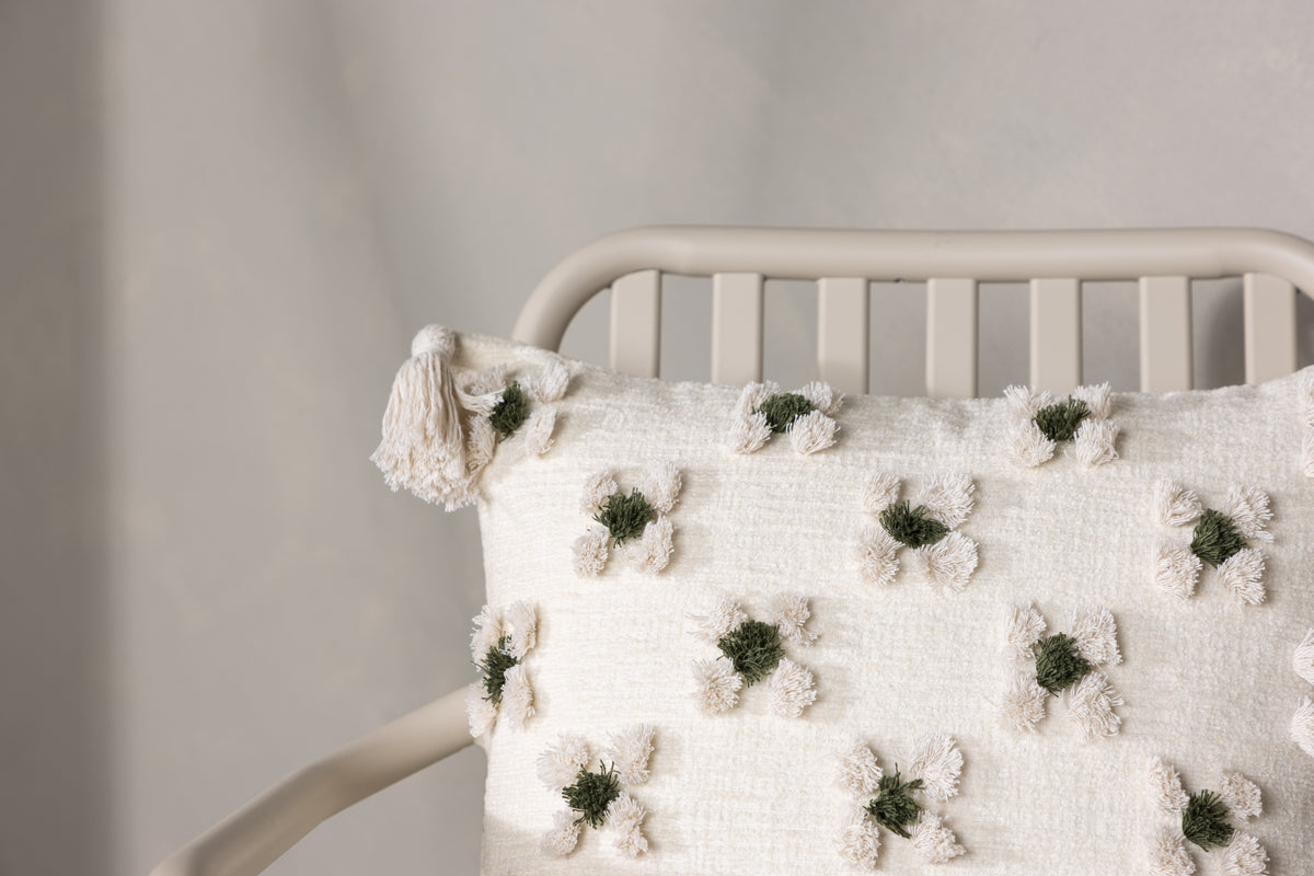 Millie blommönstrat kuddfodral 45 x 45 cm, vit