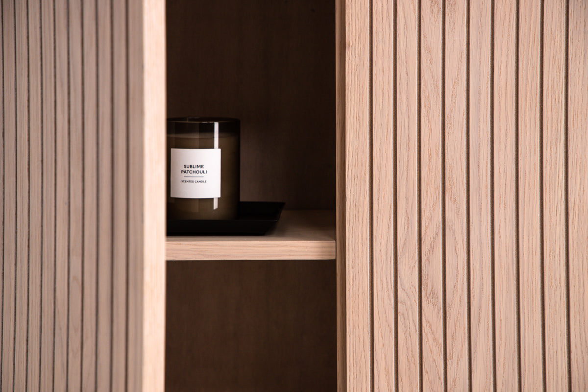 Björkön skåp, vitputsad 103x80x30