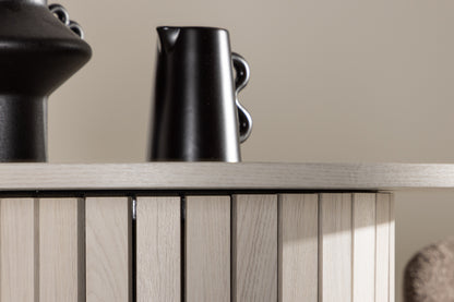 Härön barbord, vitputsad