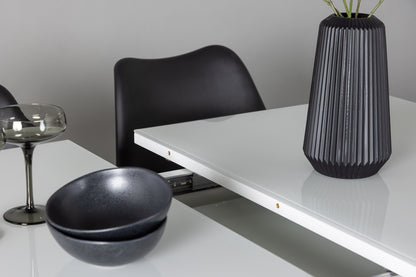 Zeno & Pluto matgrupp (förlängningsbart matbord)